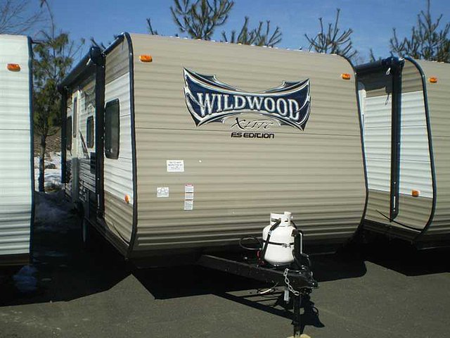 15 Forest River Wildwood X-Lite FS