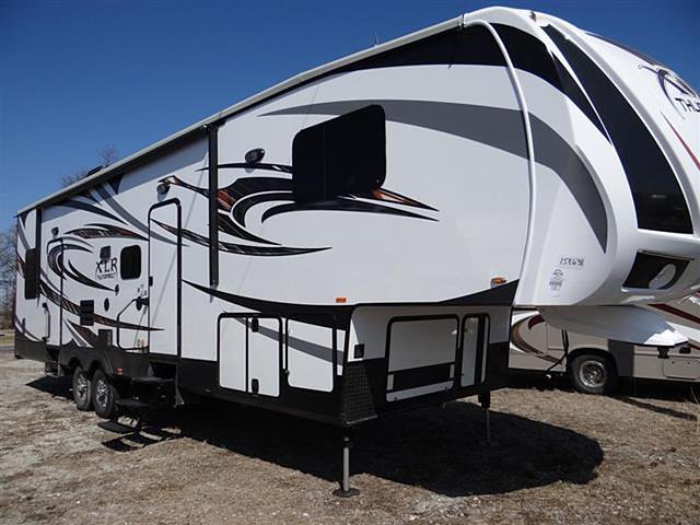2015 Forest River XLR Thunderbolt Photo
