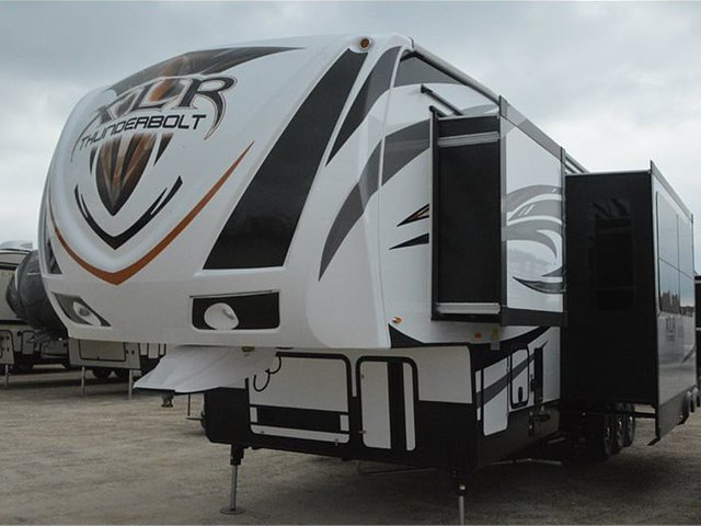 2015 Forest River XLR Thunderbolt Photo