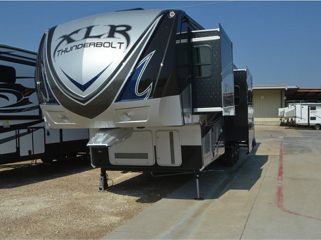 2015 Forest River XLR Thunderbolt Photo