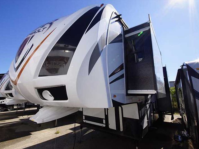 2014 Forest River XLR Thunderbolt Photo