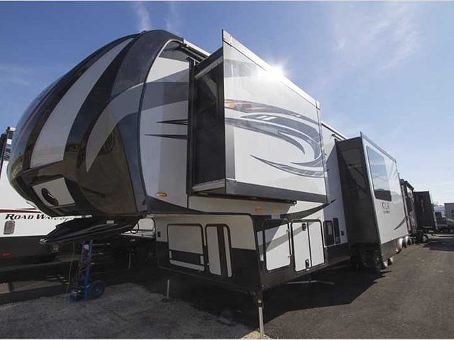 2015 Forest River XLR Thunderbolt Photo