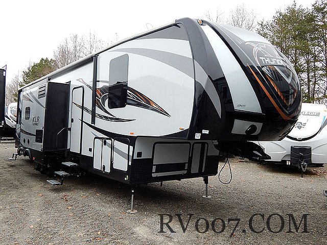 2015 Forest River XLR Thunderbolt Photo