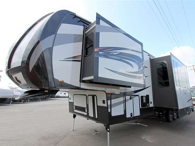 2016 Forest River XLR Thunderbolt Photo