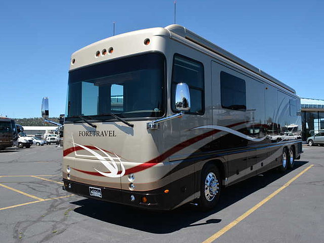 2013 Foretravel Motorcoach Foretravel Photo