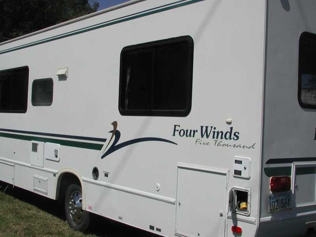 2000 Four Winds 5000, Osawatomie, KS US, 65000 Miles, $18,500.00, Vin 2000 Four Winds 5000 For Sale