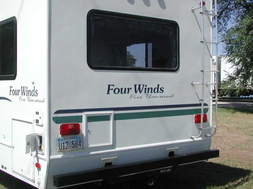 2000 Four Winds 5000, Osawatomie, KS US, 65000 Miles, $18,500.00, Vin 2000 Four Winds 5000 For Sale