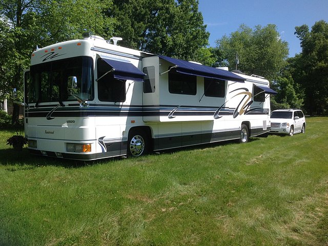 00 Foretravel Motorcoach