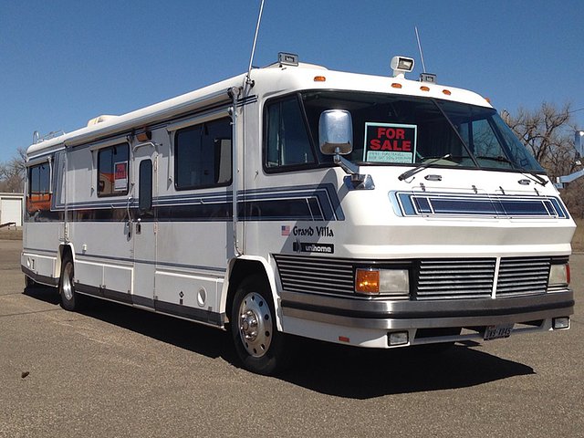 1991 Foretravel Motorcoach Grand Villa Photo