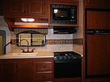 2011 Four Winds Chateau Photo #18