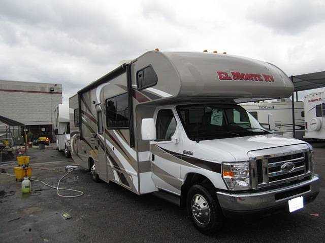 2016 Four Winds Chateau Photo