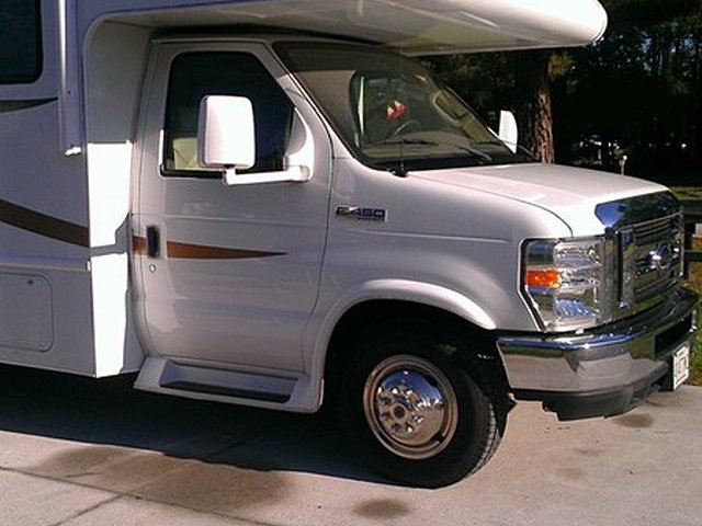 2009 Four Winds Chateau Photo