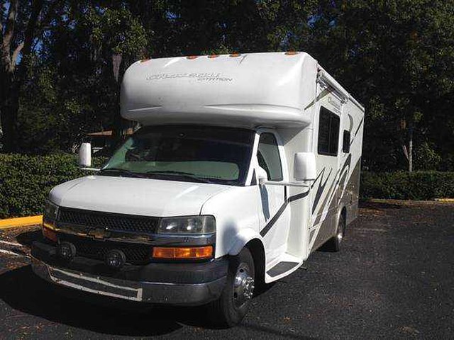 2005 Four Winds Chateau Citation Photo