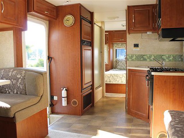 2007 Four Winds Chateau Sport Photo