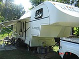 2002 Glendale RV Titanium Photo #3