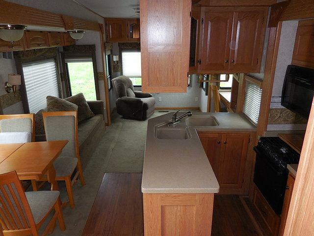 2006 Glendale RV Titanium Photo