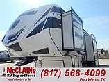 15 Grand Design Momentum