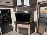 2015 Grand Design Momentum Photo #15