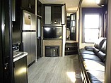 2015 Grand Design Momentum Photo #38