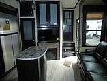 2015 Grand Design Momentum Photo #41