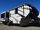 15 Grand Design Momentum