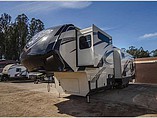 2015 Grand Design Momentum Photo #5