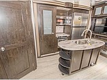 2015 Grand Design Momentum Photo #15