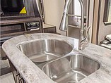 2015 Grand Design Momentum Photo #17