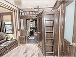 2015 Grand Design Momentum Photo #24