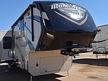 15 Grand Design Momentum