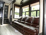 2016 Grand Design Momentum Photo #6