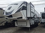 15 Grand Design Momentum M-Class