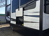 2015 Grand Design Momentum M-Class Photo #5