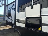 2015 Grand Design Momentum M-Class Photo #6