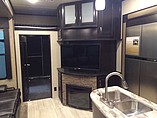 2015 Grand Design Momentum M-Class Photo #16