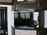 2016 Grand Design Momentum M-Class Photo #10