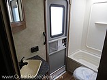 2016 Gulf Stream Innsbruck Photo #10