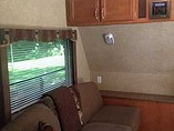 2011 Gulf Stream Kingsport Photo #5
