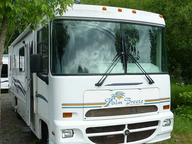 1998 Gulf Stream Palm Breeze Photo
