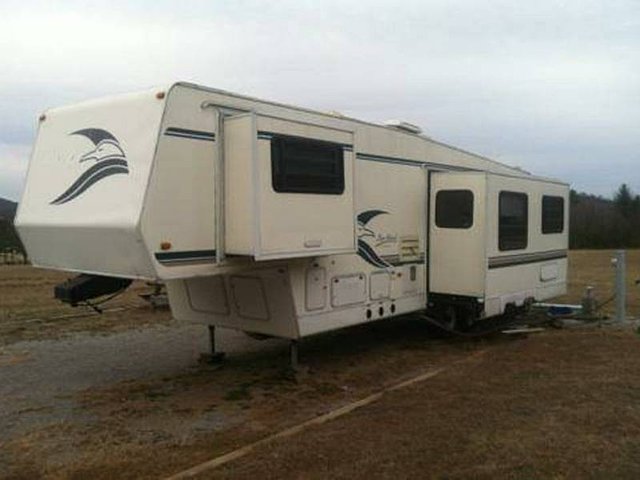 1998 Gulf Stream Seahawk Photo