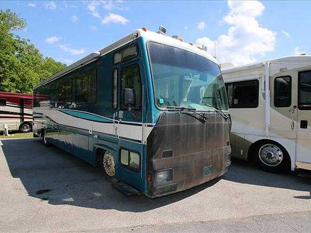 1994 Gulf Stream Tourmaster Photo