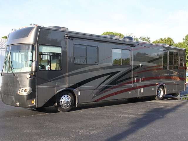 2007 Gulf Stream Tourmaster Photo