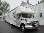 2005 Gulf Stream Ultra Supreme Photo #2