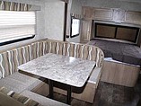 2015 Gulf Stream Vista Cruiser Photo #12