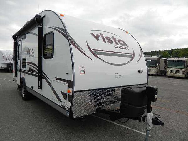 2015 Gulf Stream Vista Cruiser Photo
