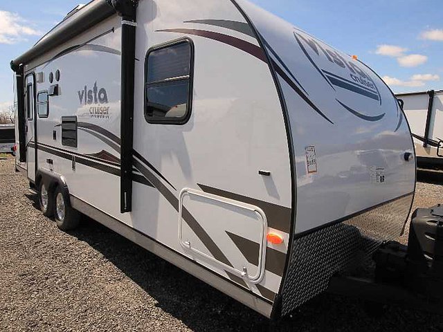 2015 Gulf Stream Vista Cruiser Photo
