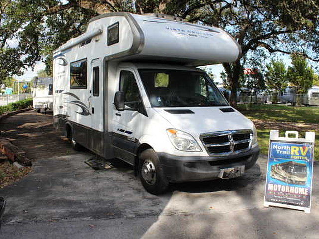 2008 Gulf Stream Vista Cruiser Photo