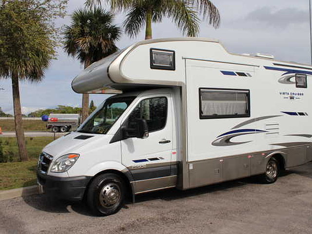 2008 Gulf Stream Vista Cruiser Photo