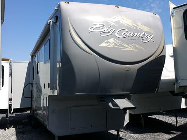 2012 Heartland Big Country Photo