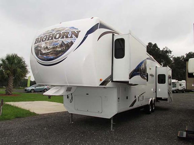 2011 Heartland Big Country Photo